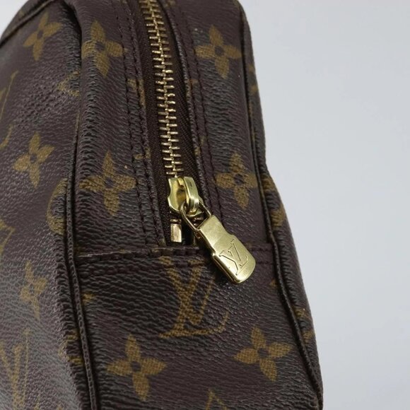 s-l400.jpg LOUIS VUITTON Monogram Trousse Toilette 23 Clutch Bag